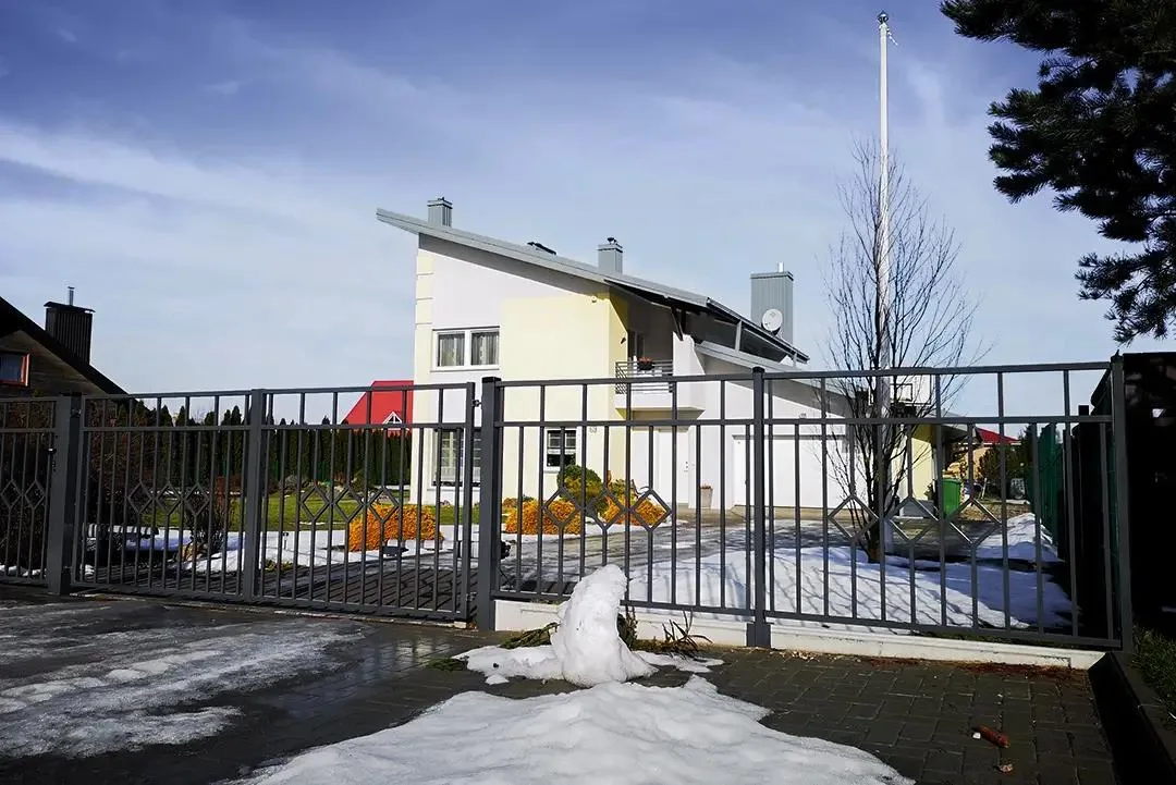Metaline-klasikine-tvora-Alicia-tvora.lt