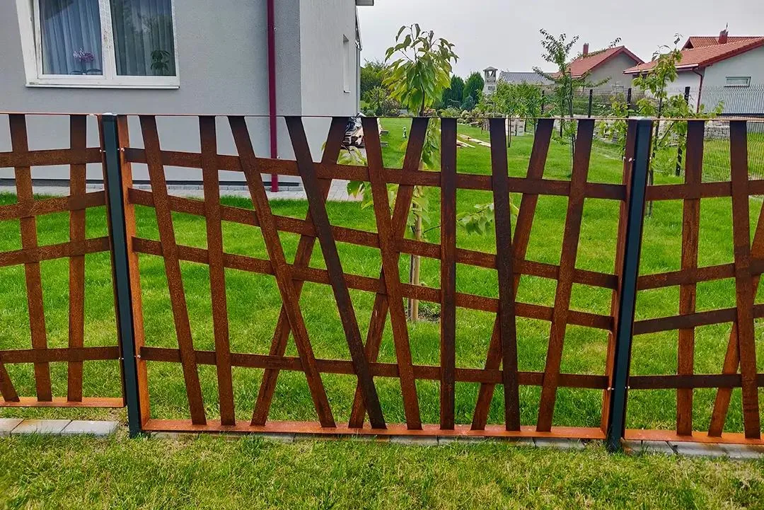 Metaline-klasikine-tvora-Alicia-tvora.lt